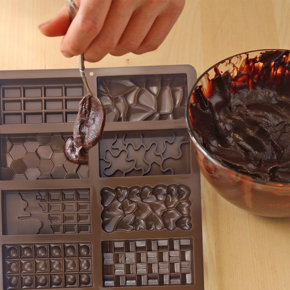 12 In 1 Chocolate Molds Dubai  - đánh giá và giá Kitchen Baking Molds