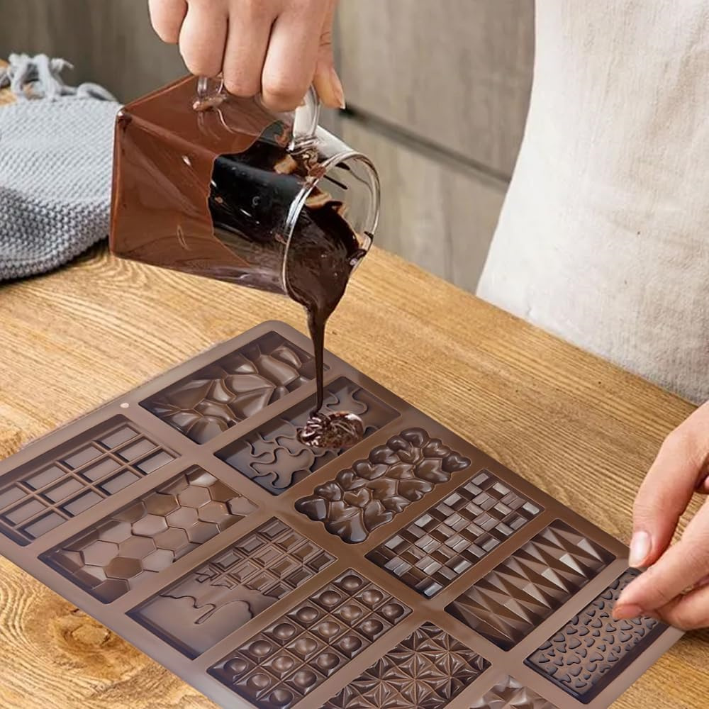 12 In 1 Chocolate Molds Dubai  - đánh giá và giá Kitchen Baking Molds